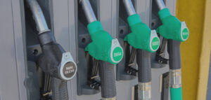 Az extraprofitadók miatt drágul itthon az üzemanyag?